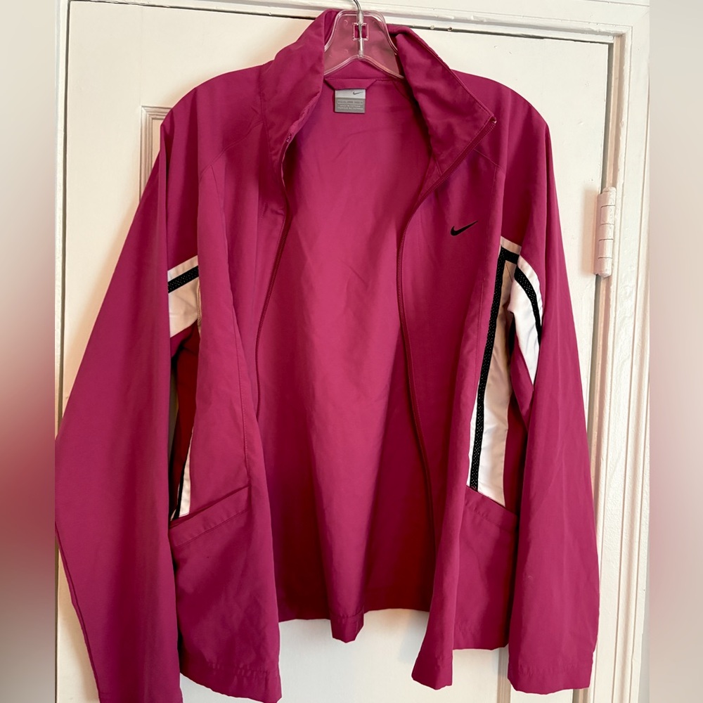 Magenta Nike windbreaker